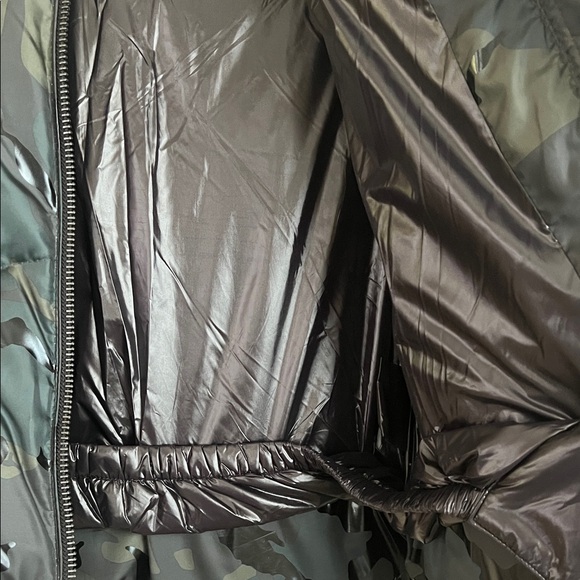 Zara Quilted Camouflage Puffer Jacket - Picture 6 of 12